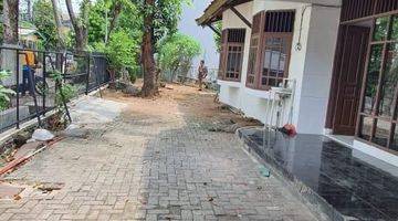 Gambar 1  Rumah Butuh Renovasi Shm - Sertifikat Hak Milik Di Kelapa Gading