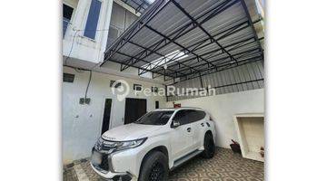 Gambar 2 Komplek Spring Mansion