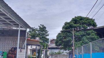 Gambar 4 Dijual Rumah 3 Lantai di Jalan Raya Nanjung