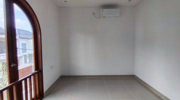 Gambar 1 Brand New Three Bedrooms Villa At Kerobokan For Yearly Rent