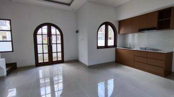 Gambar 5 Brand New Three Bedrooms Villa At Kerobokan For Yearly Rent