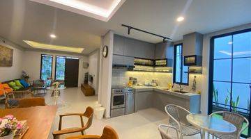 Gambar 1 Rumah Modern Minimalis Full Furnish Kota Baru Parahyangan Bandung