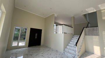 Gambar 1 Dijual Rumah Mewah Siap Huni, At The Green Cluster Vineyard Bsd