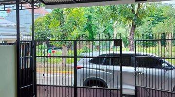 Gambar 1 Dijual Rumah Cantik Depan Taman Luas 102 Kelapa Gading