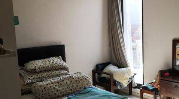 Gambar 3 Rumah Bagus 2 Lantai Semi Furnished di Pakuwon City, Surabaya 