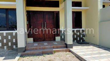 tampak depan dijual rumah jln. pemancar, kupang