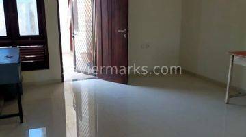 ruang tamu dijual rumah jln. pemancar, kupang
