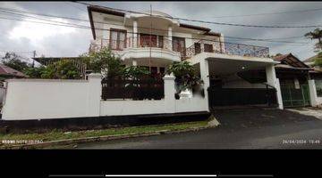 Gambar 1 Rumah posisi hook dijual lokasi Bintaro Jakarta Selatan FF/MM/WW