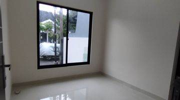 Gambar 4 Rumah 2 Lantai Baru Semi Furnished Villa Melati Mas