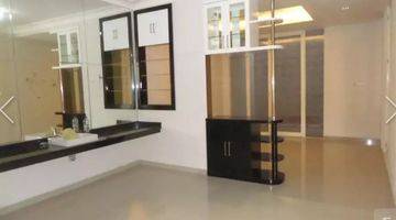 Gambar 5 Rumah exclusive 2 Lantai di Pakuwon City Palm Beach, Surabaya