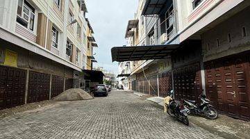 Gambar 1 Jual Harga Miring Townhouse Panjang 4 Tingkat Siaphuni Sunggal