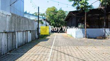 Gambar 5 Ruang Usaha di Mainroad Diponegoro Bandung