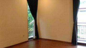 Gambar 4 4BR 3BT with Swimming Pool in Cilandak Jakarta Selatan