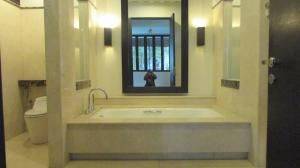 Gambar 5 A 2 storey, 4 bedroom, compound house located in Cilandak, Jakarta with 4 + 1 bathrooms and a pool.