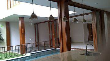 Gambar 2 A 2 storey 4BR 4BT with pool and yard in Cipete Jakarta Selatan