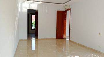 Gambar 4 A 2 storey 4BR 4BT with pool and yard in Cipete Jakarta Selatan