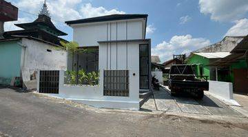 Gambar 1 Rumah Modern Tropis 400JTan Dekat Jl Kaliurang Km 12