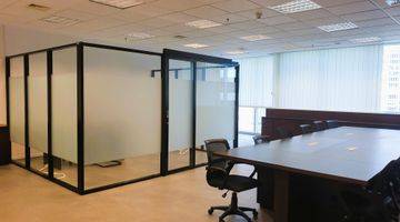 Gambar 4 Ruang Kantor Semi Furnished di Menara Prima