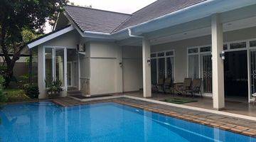 Gambar 5 Rumah siap huni, pinggir jalan raya namun tetap tenang, JL. Lebak Bulus, Cilandak Barat, Jakarta Selatan