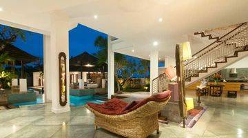 Gambar 3 Luxury Villa 7 BR Hitung Tanah Dekat Umalas Bumbak Kerobokan Bali