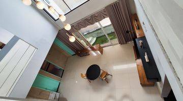 Gambar 4 Rumah modern nan cantik dgn Swimming pool