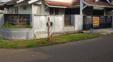 Gambar 5 Rumah hitung tanah dekat pintu Tol di Petukangan Selatan, Jaksel.