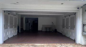 Gambar 3 Rumah Mewah Full Furnished di Karawaci Dijual Cepat Aja!