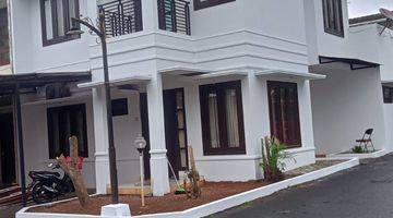 Gambar 1 Rumah Townhouse Dijual Cepat Aja!