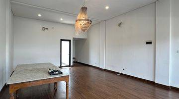 Gambar 5 Rumah Mewah di Kemang Utara 5Bedrooms 760m2 Swimming Pool Bagus