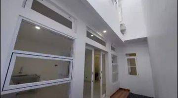 Gambar 4 Dijual Cepat Rumah Delatinos Bsd City