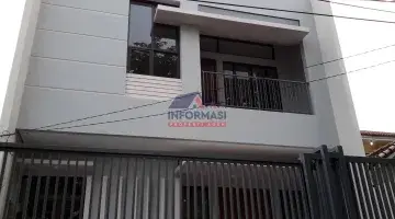 Gambar 1 Rumah Siap Pakai. Minimalis Taman Alfa Indah, Jakarta Barat