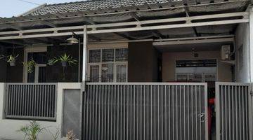 Gambar 1 Rumah Minimalis di Taman Kopo Indah Dekat Tol Kopo 