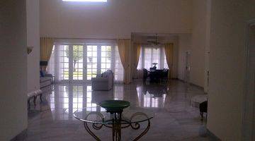 Gambar 2 Nice Formal Garden House in Strategic Area Prapanca