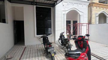 Gambar 4 Dijual Rumah Cantik Siap Huni di Daerah Setiabudi 