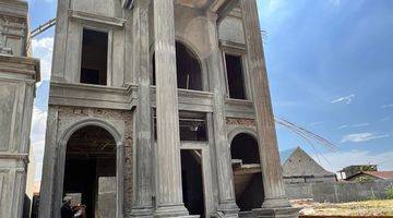 tampak depan dijual rumah cantik daerah ringroad