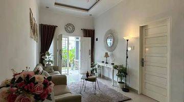 ruang tamu dijual rumah cantik furnished daerah