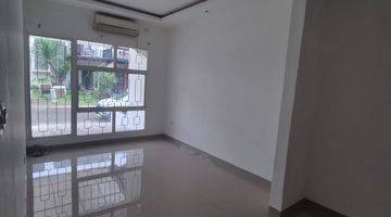 Gambar 1 di Emerald Town House Bintaro Jaya