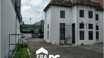 Gambar 3 Ruang Usaha Gedung Area Parkir Luas Bagus Pandanaran Semarang