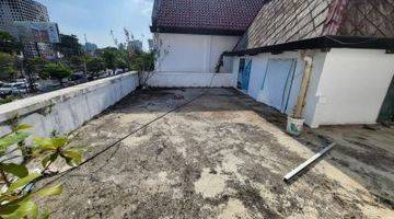 Gambar 5 Ruang Usaha Gedung Area Parkir Luas Bagus Pandanaran Semarang