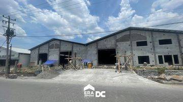 Gambar 3 Gudang Ready Desember Kic Gatsu Jalan Lebar Ada Loading Dock