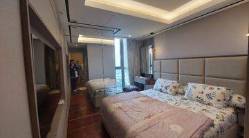 Gambar 1 Dijual Apartemen Mewah Gold Coast 1BR Furnished Best View