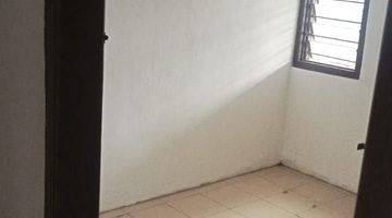 Gambar 4 Rumah  2 Lantai Dijual Murah Di Perum. Sidokare 