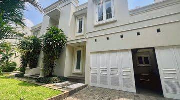 Gambar 2 Rumah Mewah Pondok Indah. 4 Kamar, Ada Kolam, Exclusive, Private