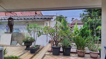 Gambar 4 Rumah 3 Lantai di Jalan Lebak Lestari, Bagus, SHM