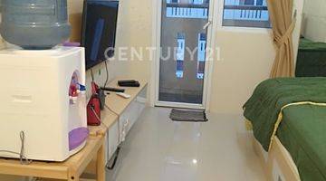 Gambar 1 1 Unit Studio Apartemen Green Pramuka Aman Dan Strategis 