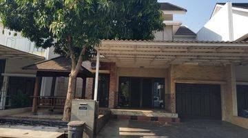 Gambar 1 Rumah Turun Harga di Asia Tropis