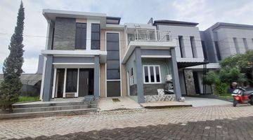 Gambar 4 Rumah Modern 2 Lantai Di Pusat Kota Cibinong