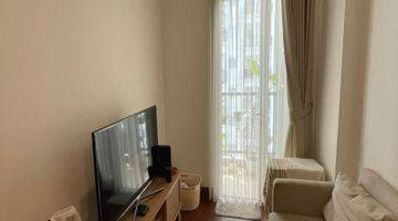 Gambar 1  Disewakan Unit 1BR Signature Park Grande, View Pool, Furnished