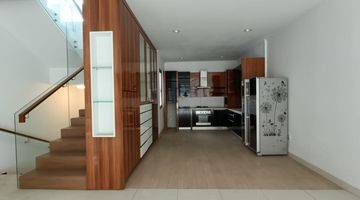 Gambar 1 Dijual Rumah Mewah Turun Harga di Sudirman Town House