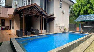 Gambar 4 Rumah Cipete 2 Lantai Dalam Private Compound (Total 3 Rumah) With One Gate System Dan Kolam Renang